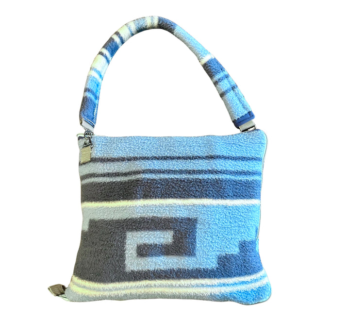 The Blue Mesa Coat N Tote