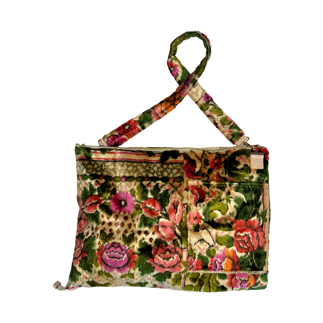 1 of 1 Il Fiore Trench Tote