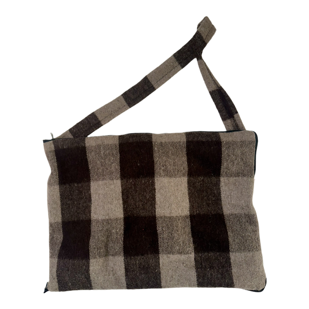 1 of 1 Faded Grid Trench Tote